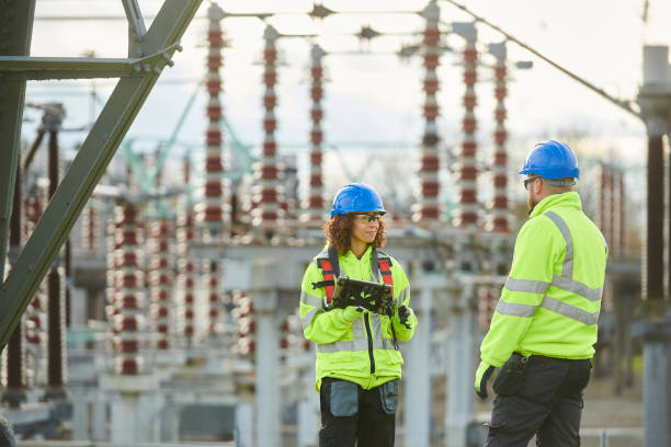 Best Affordable Emergency Electrician  in Haslett, MI
